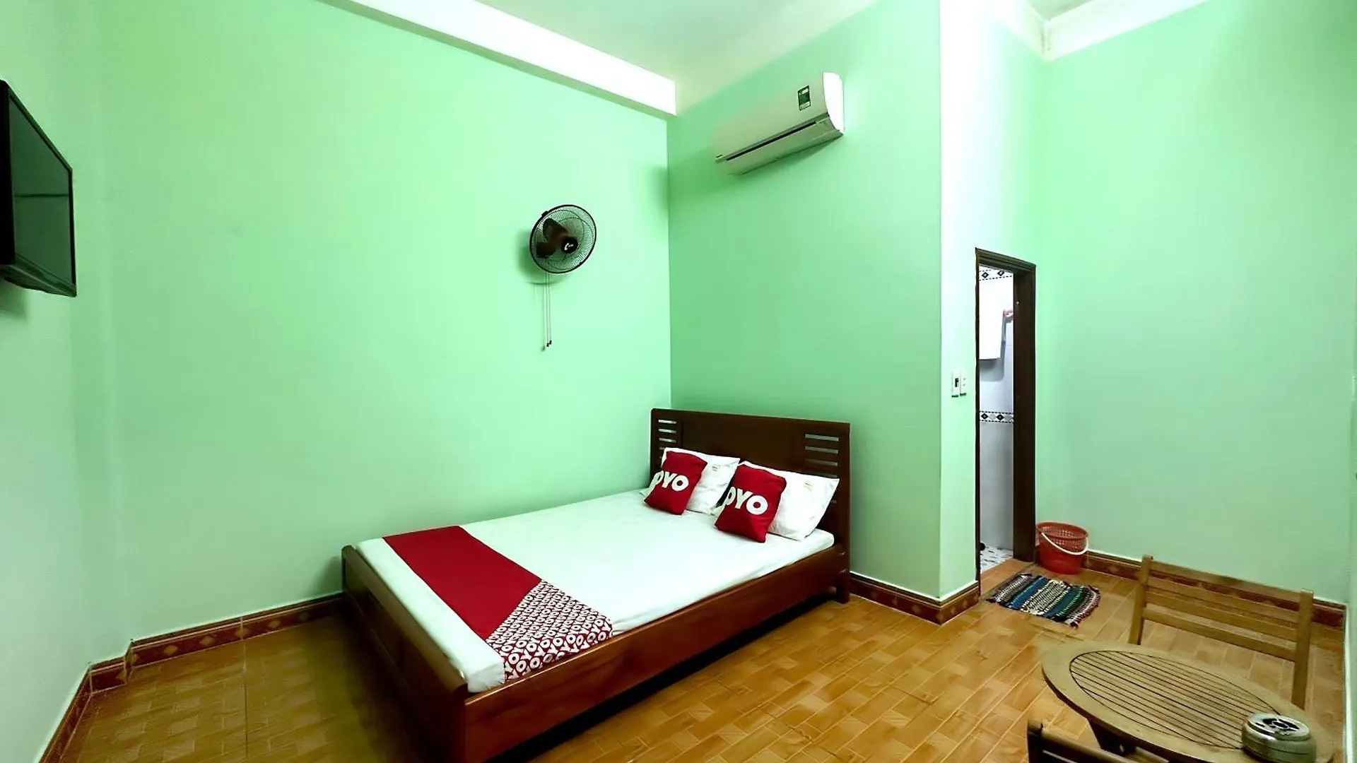 Spot On 1186 Nha Nghi Huong Mai Hotel Da Nang Vietnam